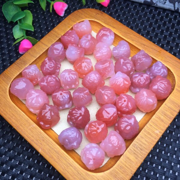 Powder salt source agate lion piece