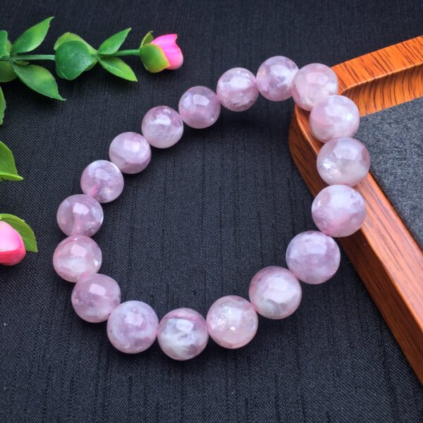 Powder lithium mica single loop bracelet 💕 Specification 10-12mm ✨2610215638