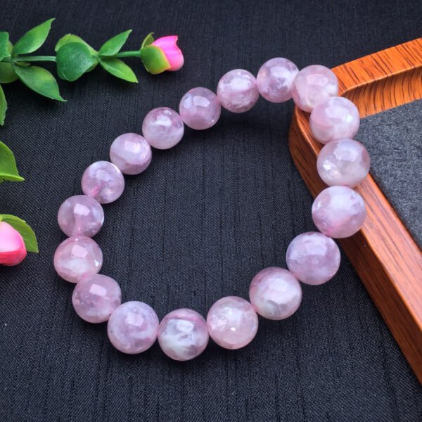 Powder lithium mica single loop bracelet 💕 Specification 10-12mm ✨2610215638