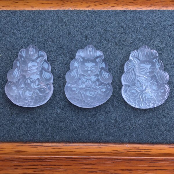 Pink Crystal Nine tailed Fox Pendant 💕 Specification 25mm2710015631