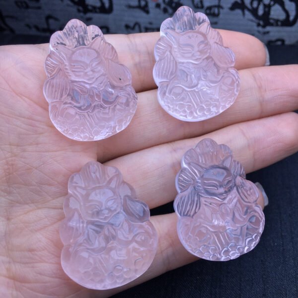 Pink Crystal Nine tailed Fox Pendant 💕 Specification 25mm2710015631