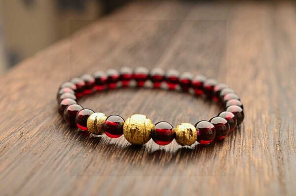 Natural wine red garnet single loop bracelet with a bead diameter of 6.7 millimeters2710109648