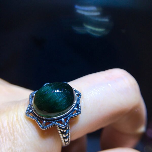 Natural green crystal ring, specification: 12.5/10mm2810268166