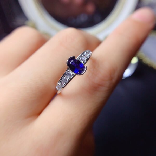 Natural sapphire ring, main stone 4 * 6mm3110130146