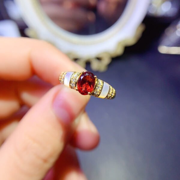 Pure natural garnet ring, main stone 5 * 7mm0311099156