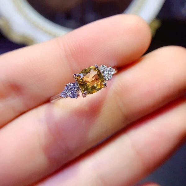 Pure natural yellow crystal ring, main stone 6mm0411090188