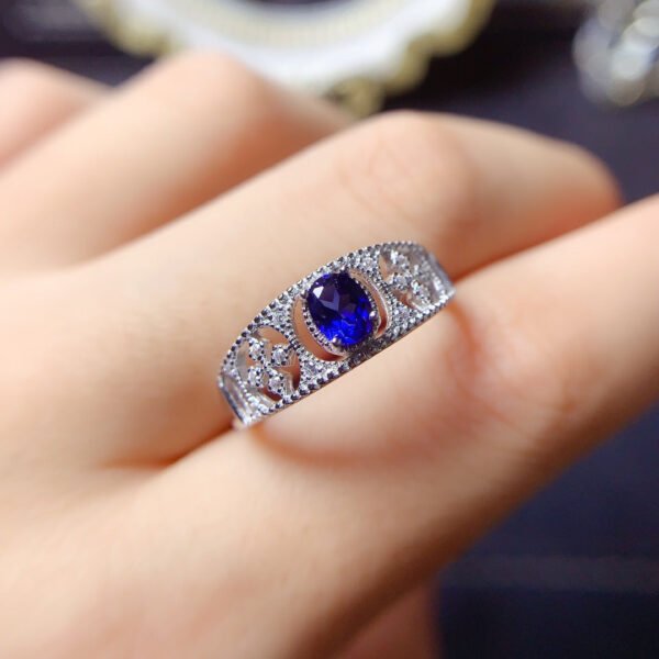 Natural sapphire ring, main stone 4 * 5mm0411130169