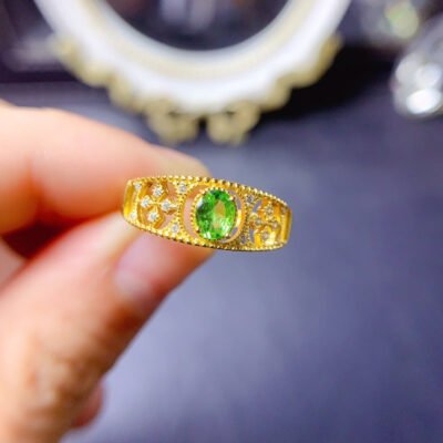 Super Shiny ✨ The Shackleberry Ring, with a main stone size of 4 * 5mm0411180872