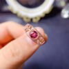 Pure natural magnesium aluminum garnet ring, with a main stone size of 4 * 5mm0411095495