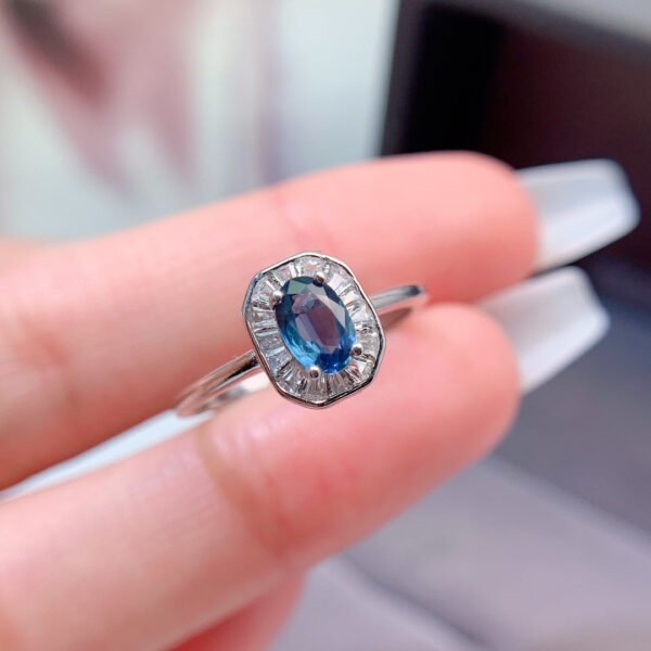 Natural sapphire ring, main stone 4 * 6mm0411170543