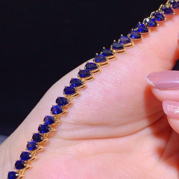 Natural Sri Lankan sapphire bracelet, main stone size 3 * 5mm0811499136