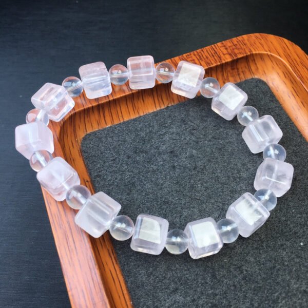 Powder crystal sugar bracelet 💕 Specification 9mm ✨1110020133