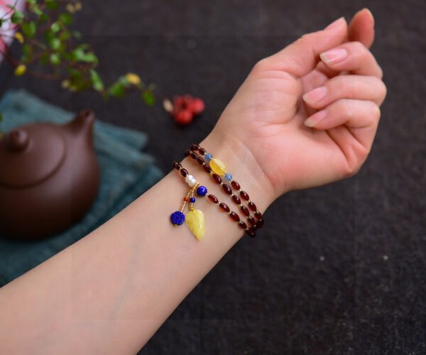 Original natural blood pearl rice bead bracelet, blood pearl size is approximately 4 * 6mm1110089133