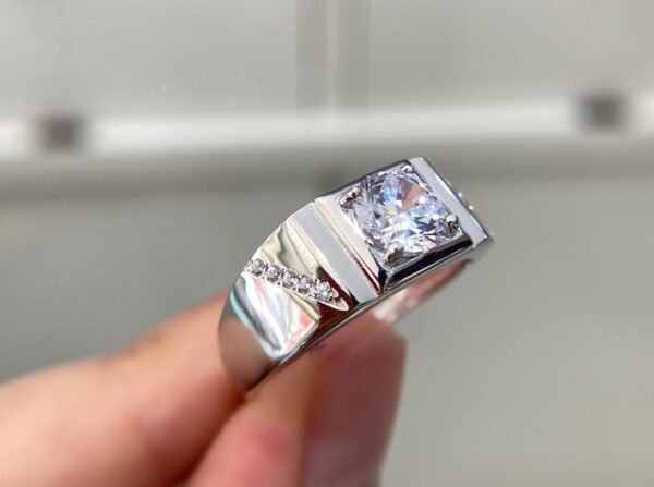 Classic Mosan Diamond Ring, Main Stone 1 Carat, Round 6.5mm1114130355