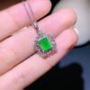 Pure natural Colombian emerald pendant, with a main stone size of 5 * 7mm1115450199