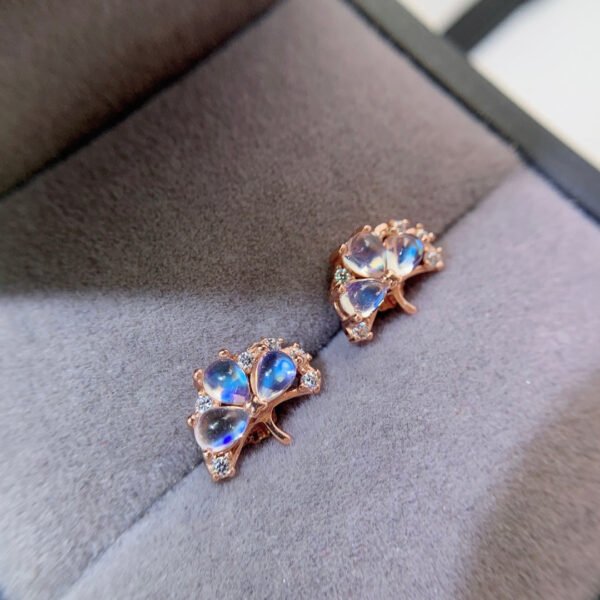 Pure natural moonlight stone earrings, main stone 3 * 4mm1115140844