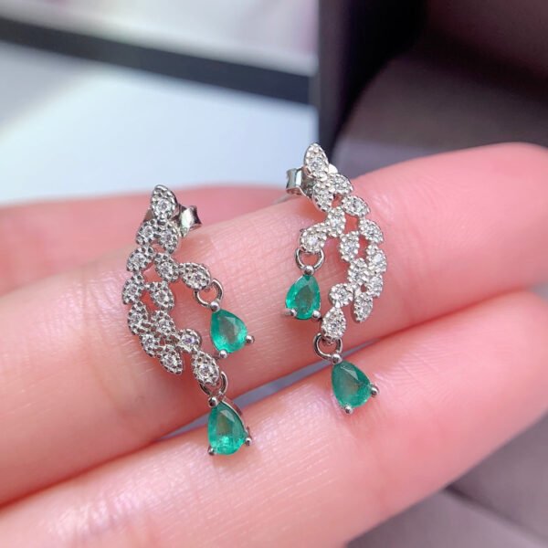 , pure natural Columbia emerald earrings, main stone size 3 * 4+4 * 5mm1115299155