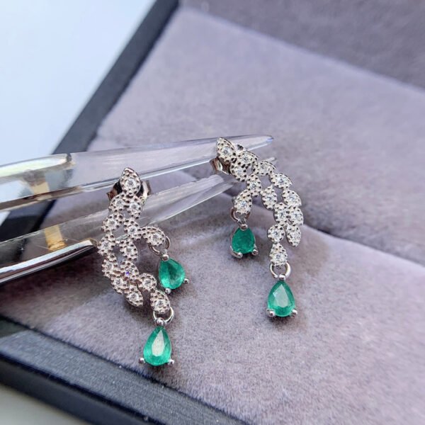 , pure natural Columbia emerald earrings, main stone size 3 * 4+4 * 5mm1115299155