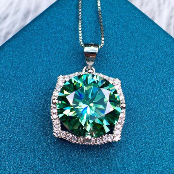 Popular Mosang Diamond Pendant, with a main stone of 6 carats and a circle of 12mm,1118199144