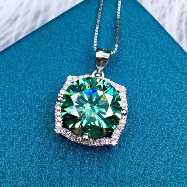 Popular Mosang Diamond Pendant, with a main stone of 6 carats and a circle of 12mm,1118199144