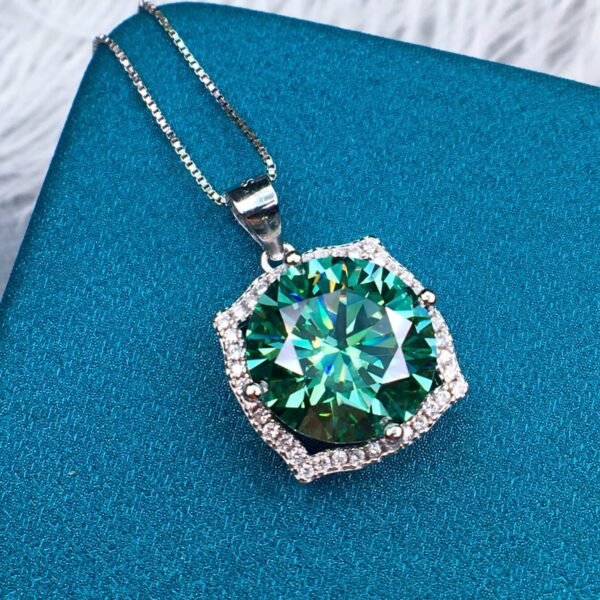 Popular Mosang Diamond Pendant, with a main stone of 6 carats and a circle of 12mm,1118199144