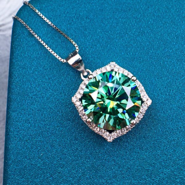 Popular Mosang Diamond Pendant, with a main stone of 6 carats and a circle of 12mm,1118199144